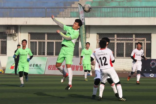 巴萨后卫坎塞洛誓言用表现逆袭质疑
